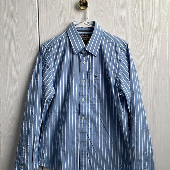Abercrombie and Fitch large button down shirts - Picture 2 of 4